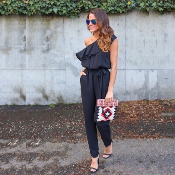 Off Shoulder Ruffled Chiffon Jumpsuit - Picture 4 of 7